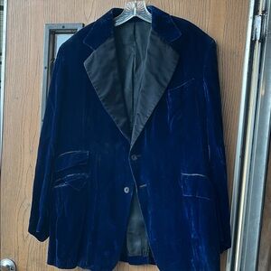 Vintage royal blue crushed velvet tuxedo jacket.